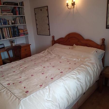 Charming, Wonderfully Cosy One Bedroom Apartment Giggleswick Exterior foto