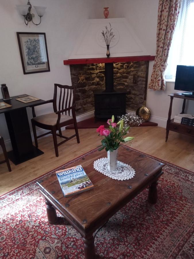 Charming, Wonderfully Cosy One Bedroom Apartment Giggleswick Exterior foto
